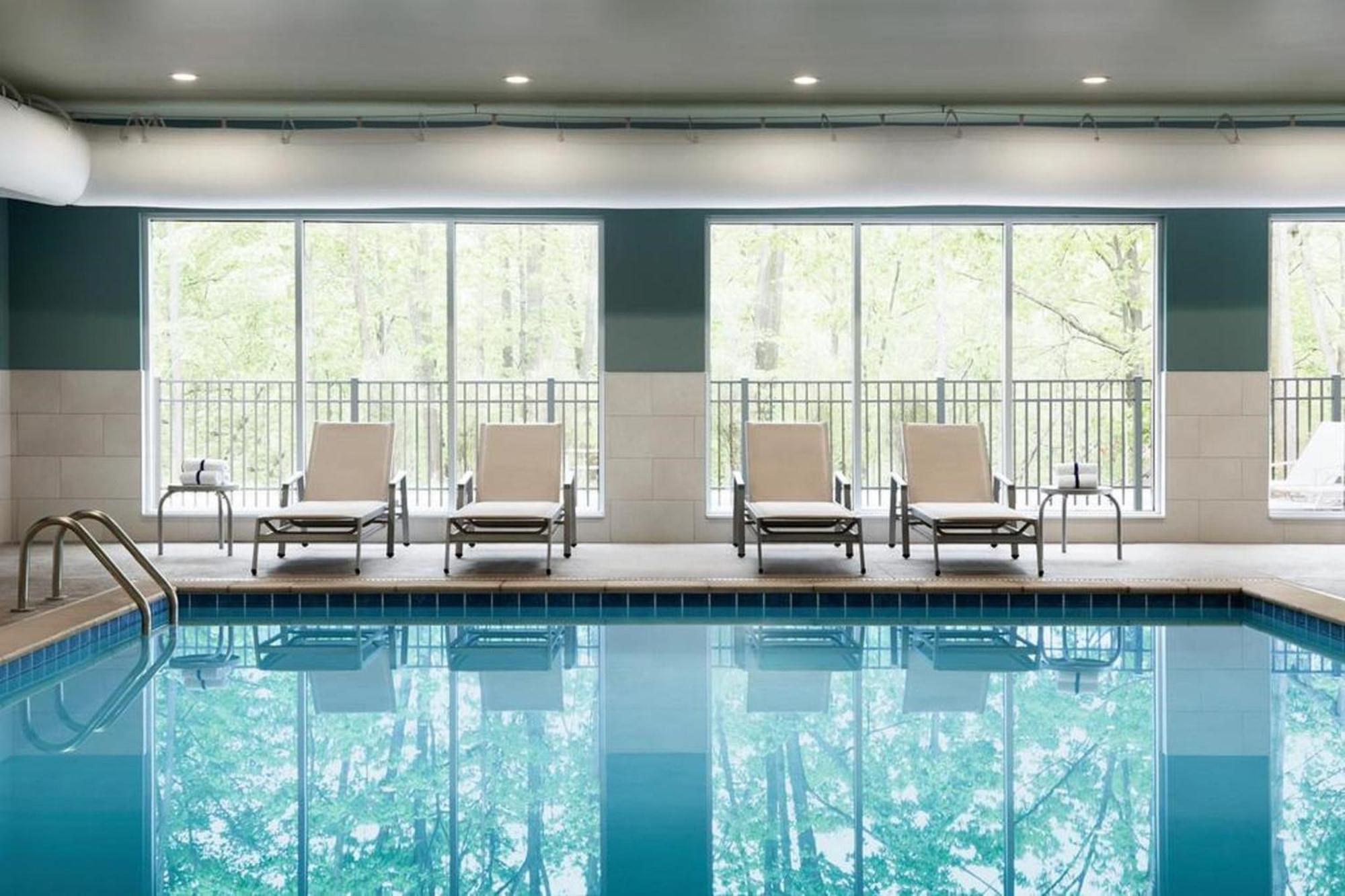 Holiday Inn Express & Suites Buford - Mall Of Georgia By Ihg Dış mekan fotoğraf